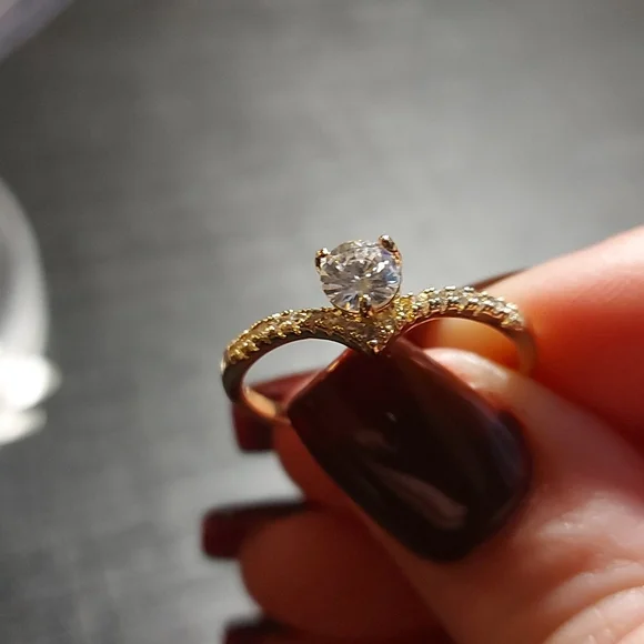 Ring - Picture 2 of 2